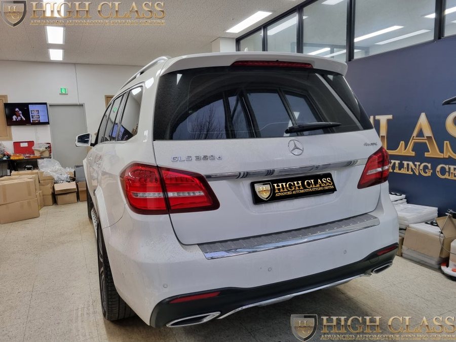 벤츠 GLS 350d 리어모니터 장착으로 즐거운 명절 귀향길