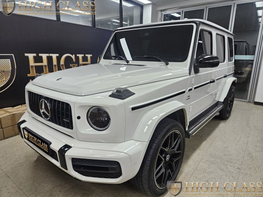 벤츠 G63 AMG 감성은 레드 컬러 안전벨트
