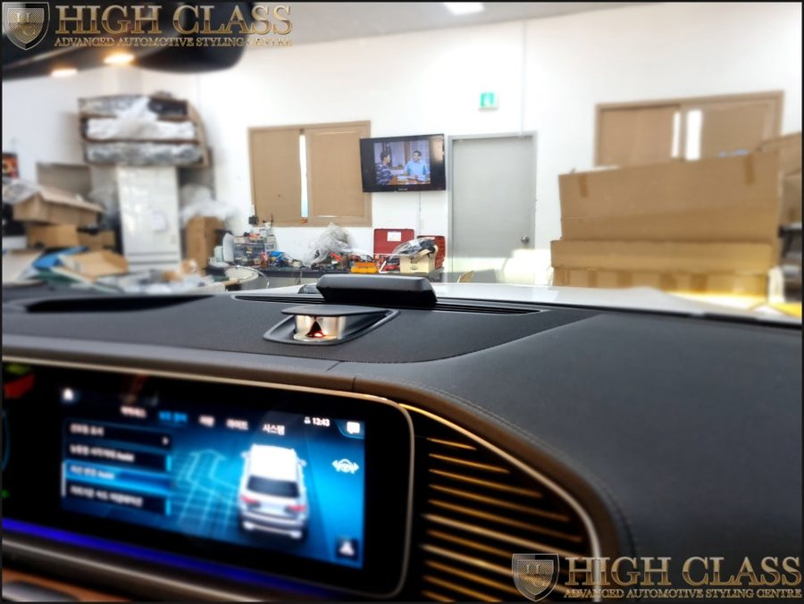벤츠GLS GLS400d 전동센터스피커튜닝, 코딩