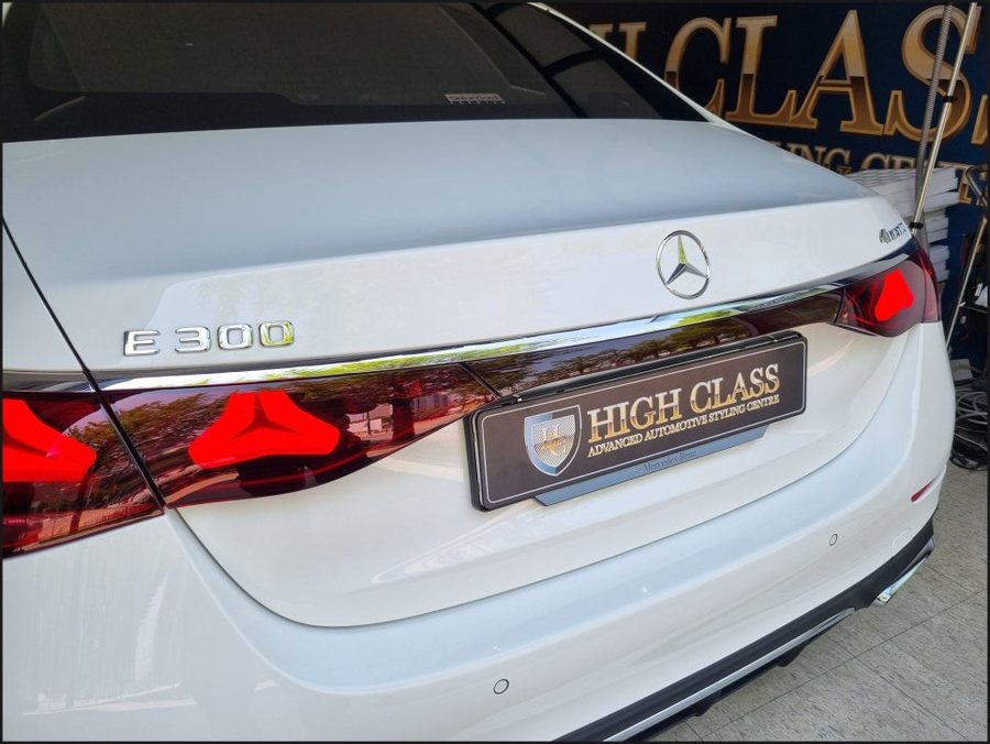 W214 벤츠E클래스 E300 발광세로그릴 순정AMG옵션