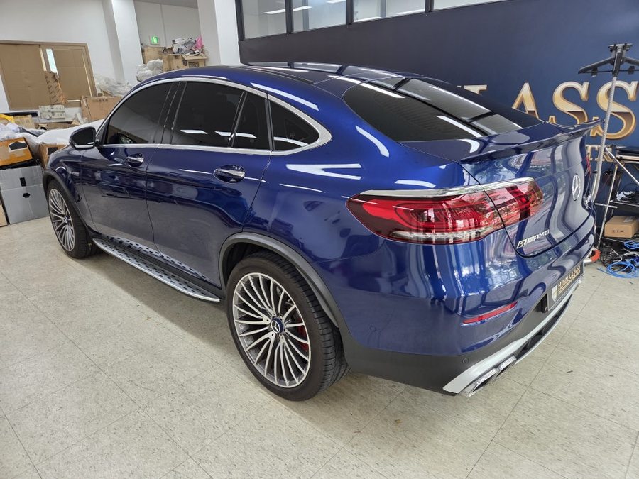 벤츠 GLC AMG 옐로우 컬러 안전벨트
