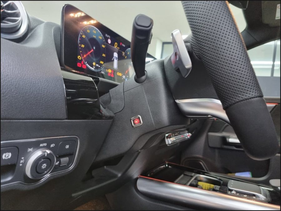 벤츠 GLA 250 핸들열선·뒷좌석 열선시트 시공 | 겨울 필수 옵션 완벽 장착