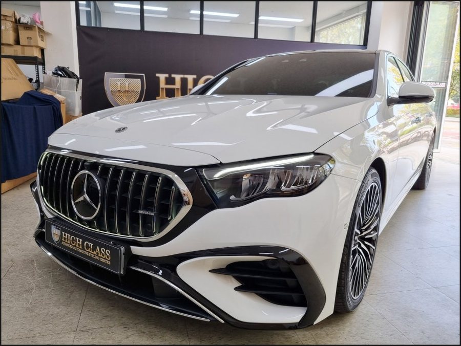 벤츠E클래스 W214 E200 → E53AMG 컨버전 | 순정 발광세로그릴로 신형 AMG 범퍼 완성