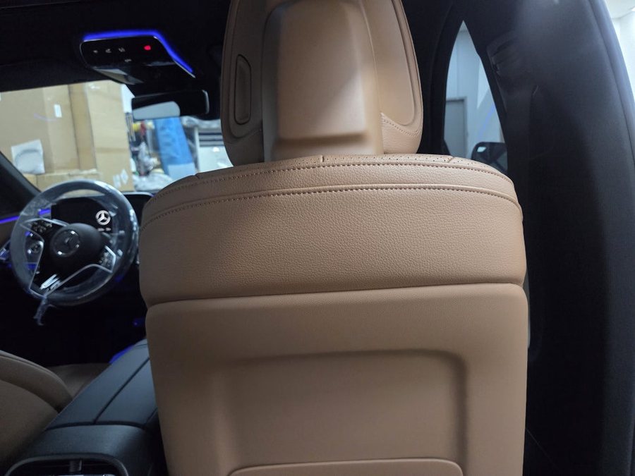 E클래스 E200 브라켓 형식 리어 모니터 손쉽게 탈부착 가능 제품