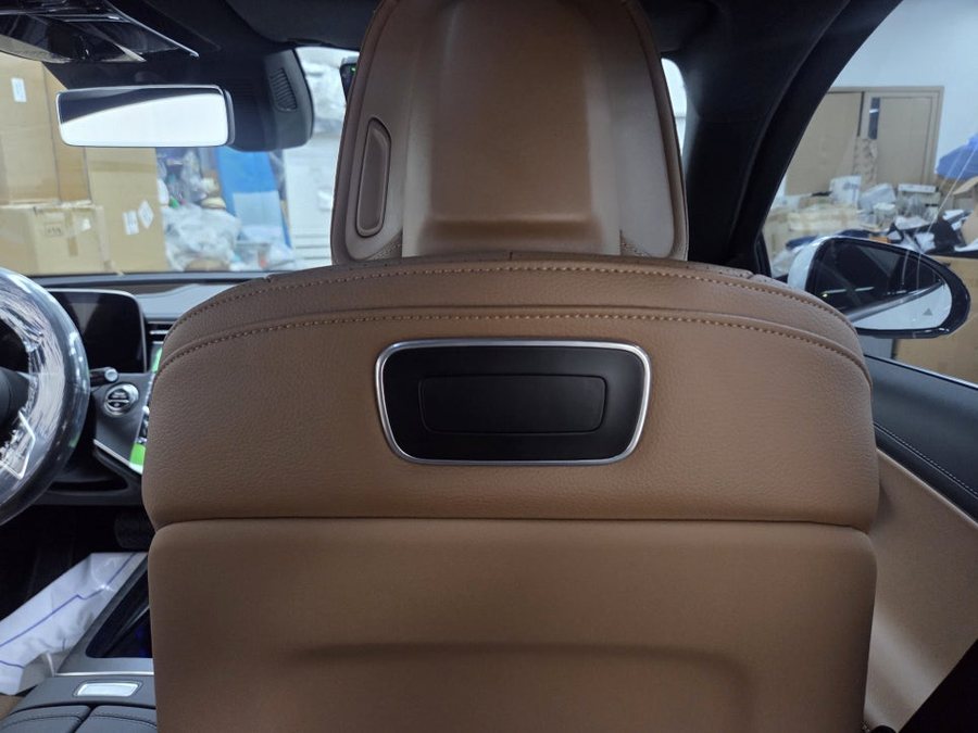 E클래스 E200 브라켓 형식 리어 모니터 손쉽게 탈부착 가능 제품