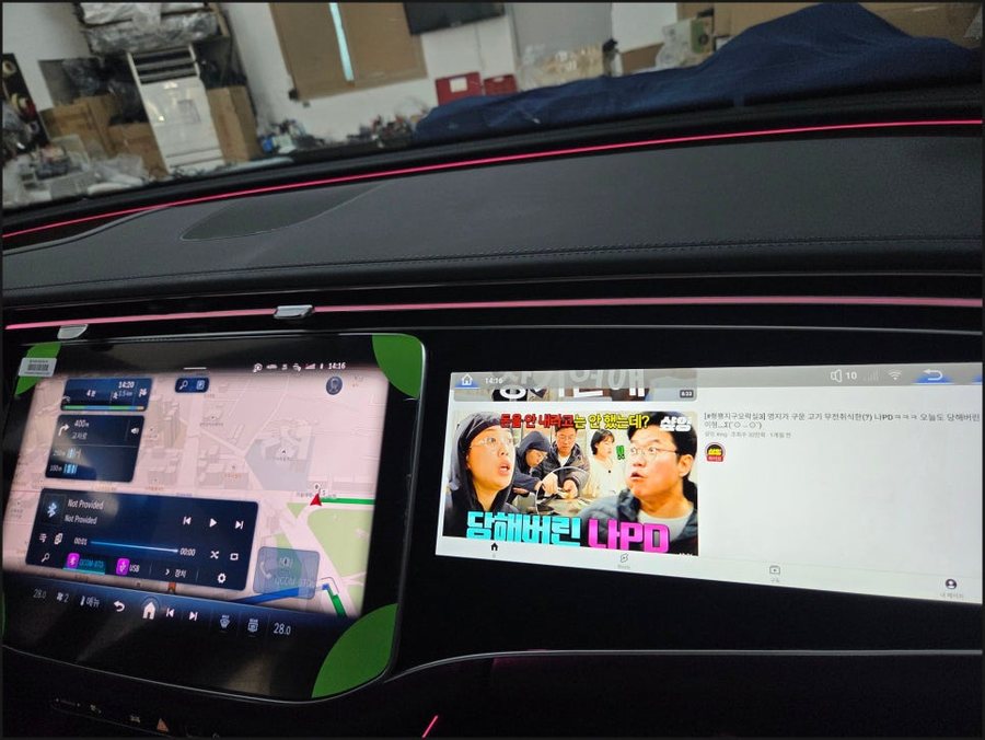 W214 벤츠E클래스 조수석스크린 모니터 + 순정 뒷좌석 리어공조기