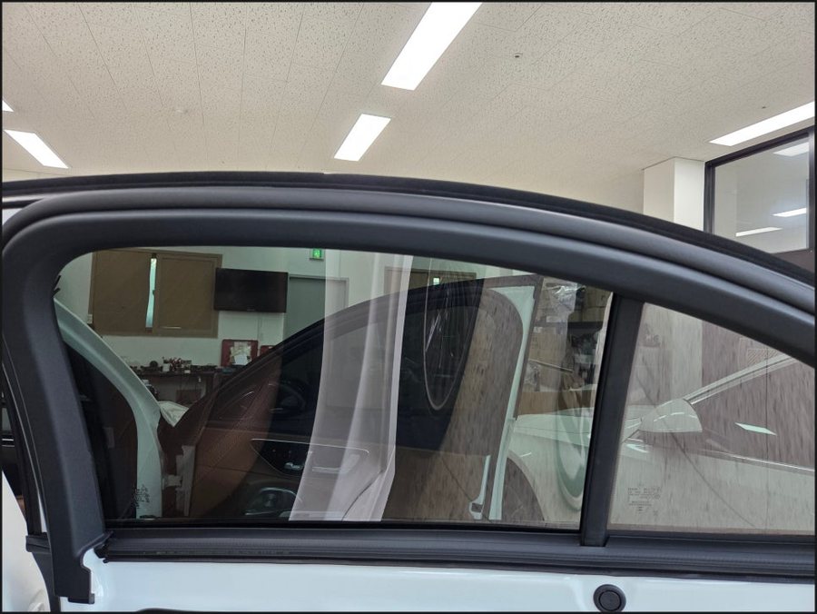 W214 벤츠E클래스 2열 리어 선쉐이드 + 조수석 R버튼 | 순정 옵션