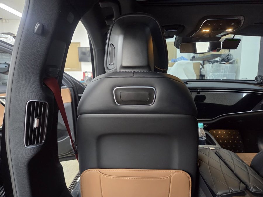 벤츠 E클래스 53 AMG 차량용 옷걸이 순정 옵션 헤드레스트 위치 수정