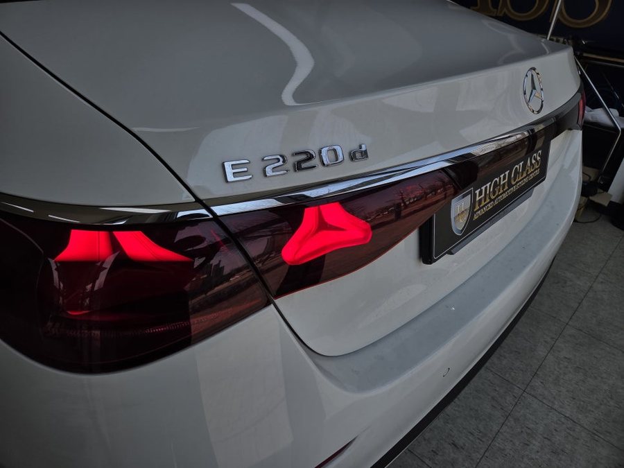 벤츠 E클래스 E220d 익스클루시브 헬릭스 우퍼 / 6채널 DSP 앰프 스피커 작업