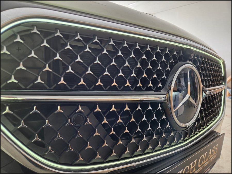 벤츠 W214 E200 발광그릴, R버튼, 4D부메스터, 미드레인지엠비언트 시공