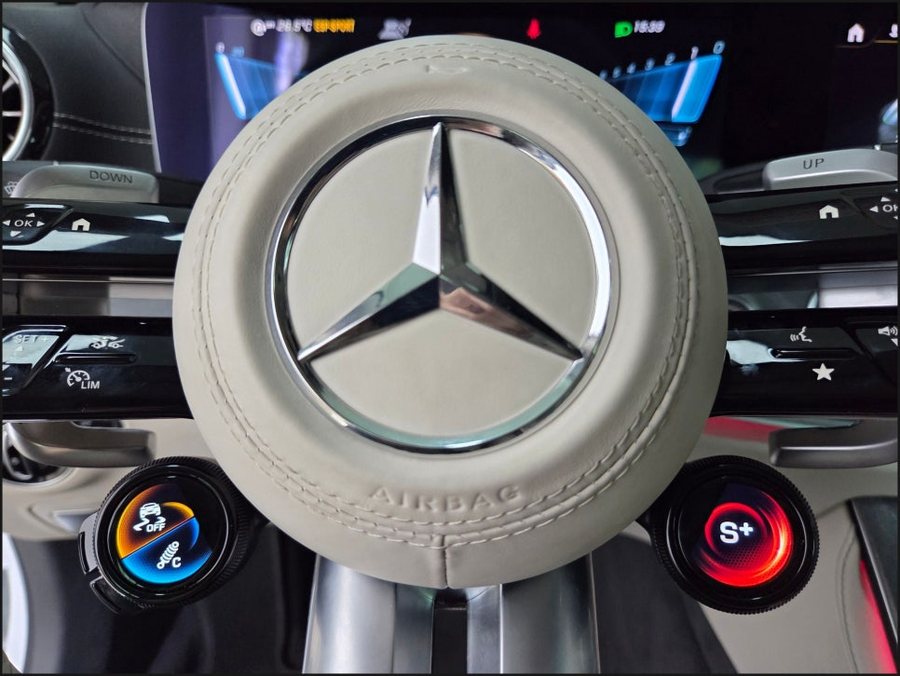 벤츠 CLS450 잠자리핸들 & 어질리티 셀렉트 버튼 시공으로 AMG 튜닝