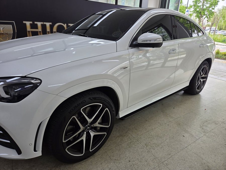 벤츠 GLE 53 쿠페 전동 사이드 스텝