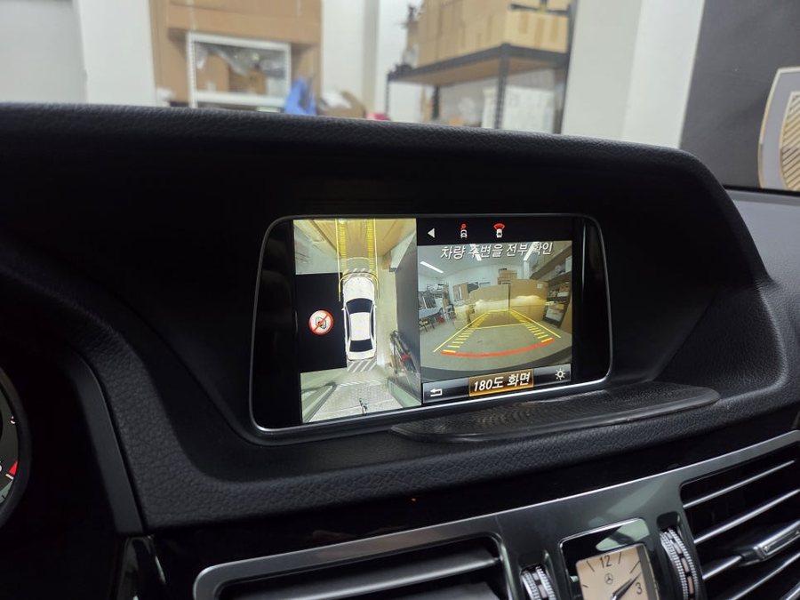 벤츠 E클래스 W212 카메라 수리