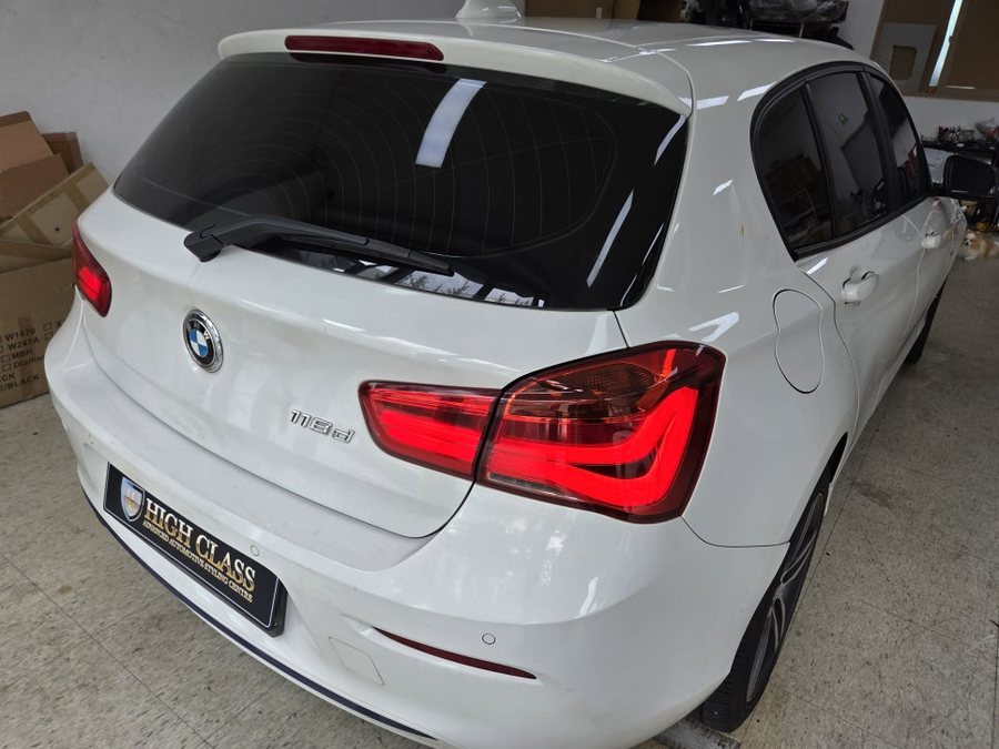 BMW F20 118d 해치백 디지털 룸미러