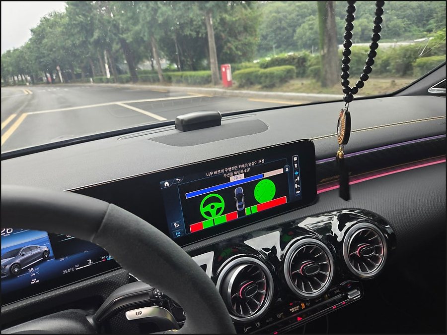 벤츠 CLA 어라운드뷰, 안전한 주차를 위한 2026 CLA45 AMG 순정 옵션