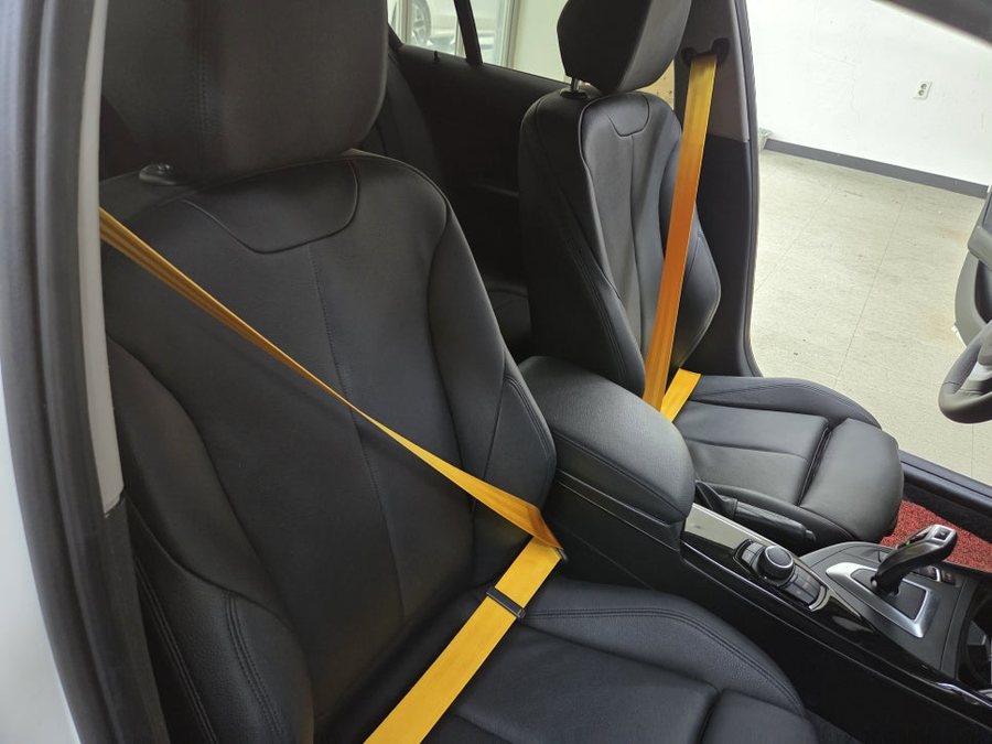BMW f20 컬러 안전벨트 중고 차량 실내 튜닝