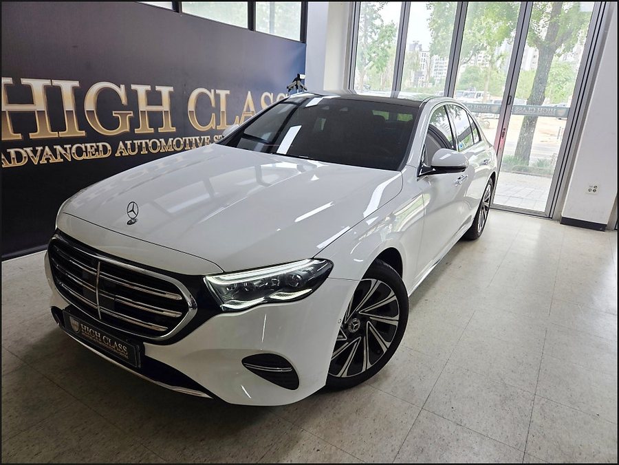벤츠 E350e 발광그릴, E클래스 익스클루시브 모델이 야간에 멋내는 순정 옵션
