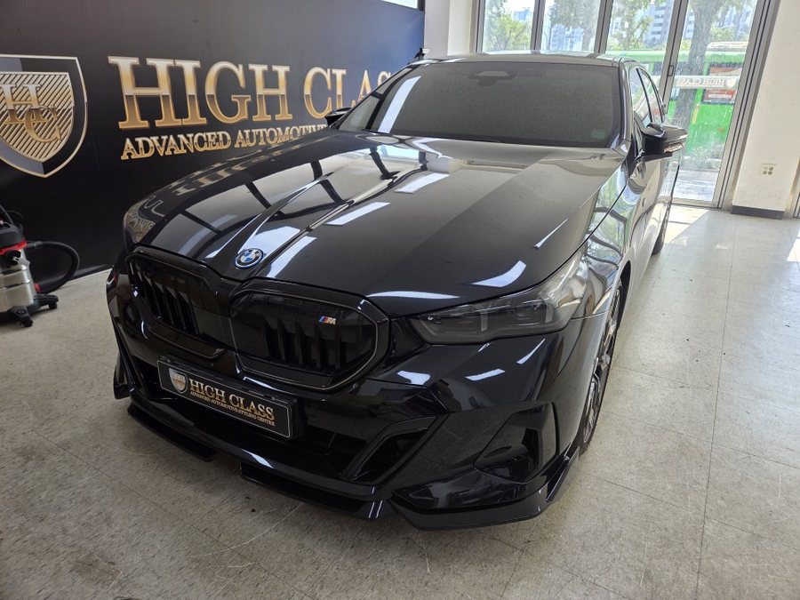 BMW G60 A필러 회오리 트위터 커버 엠비언트 스피커 추가
