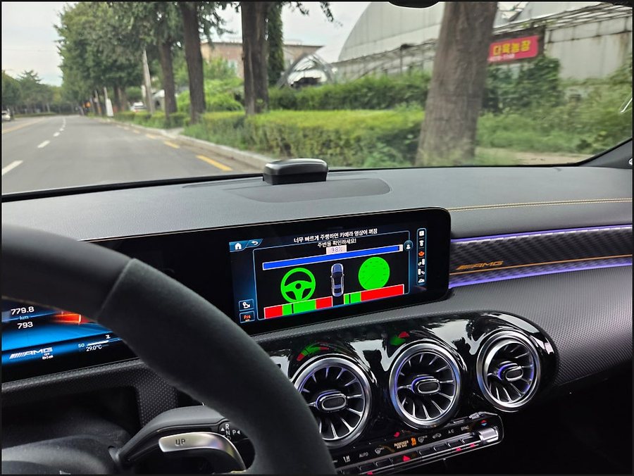벤츠 CLA 순정 어라운드뷰와 전동트렁크, 2026 CLA 45s AMG 파이널 에디션